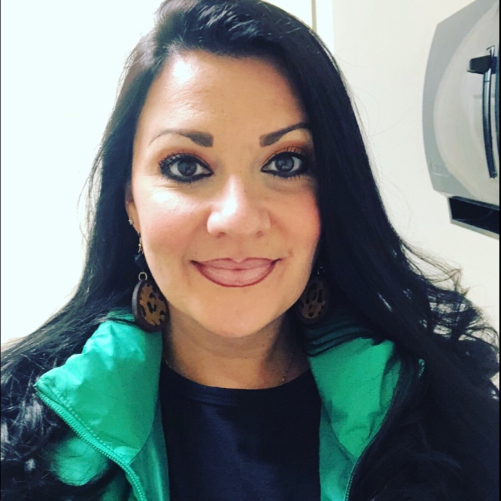 Meet your Posher, Farrah